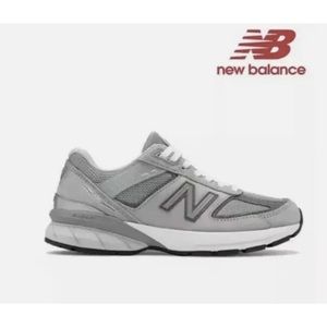 New Balance Women’s 9905v size 9